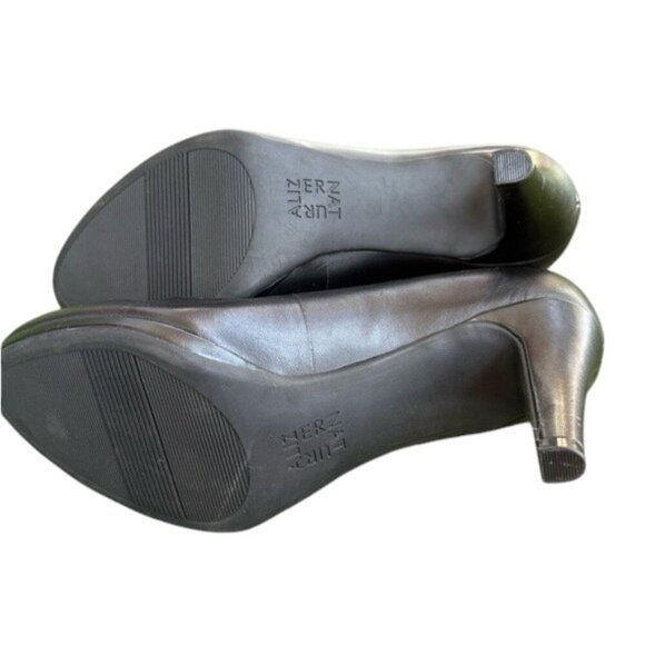 Naturalizer 6.5 Black Leather Classic Pumps Comfort Sole/ Walk all day - Picture 6 of 7